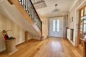 Entrance Hall- click for photo gallery